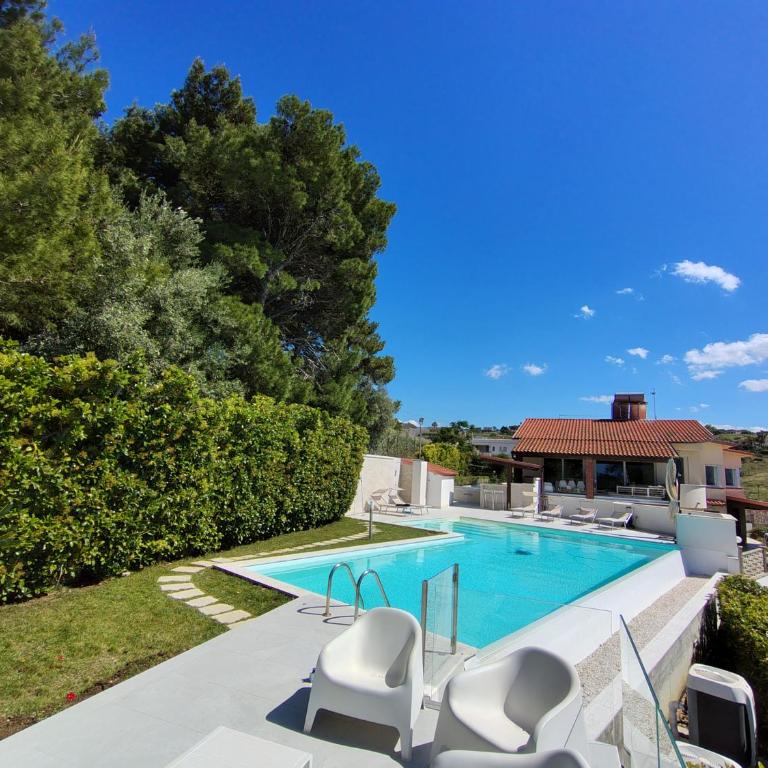 Beautiful View, Heated pool - Villa - 30