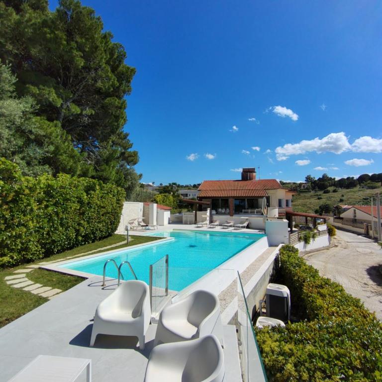 Beautiful View, Heated pool - Villa - 6