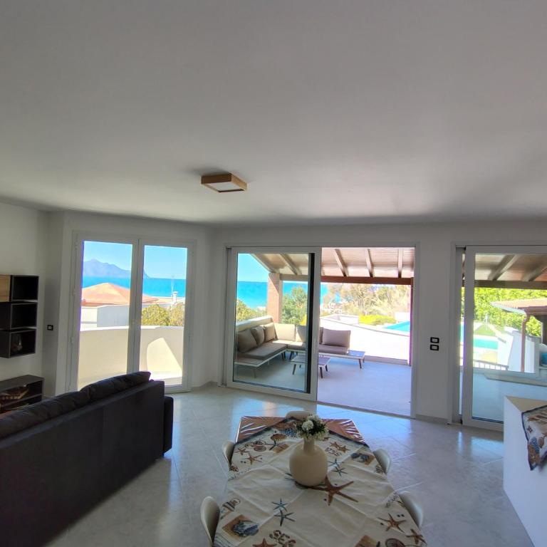 Beautiful View, Heated pool - Villa - 9