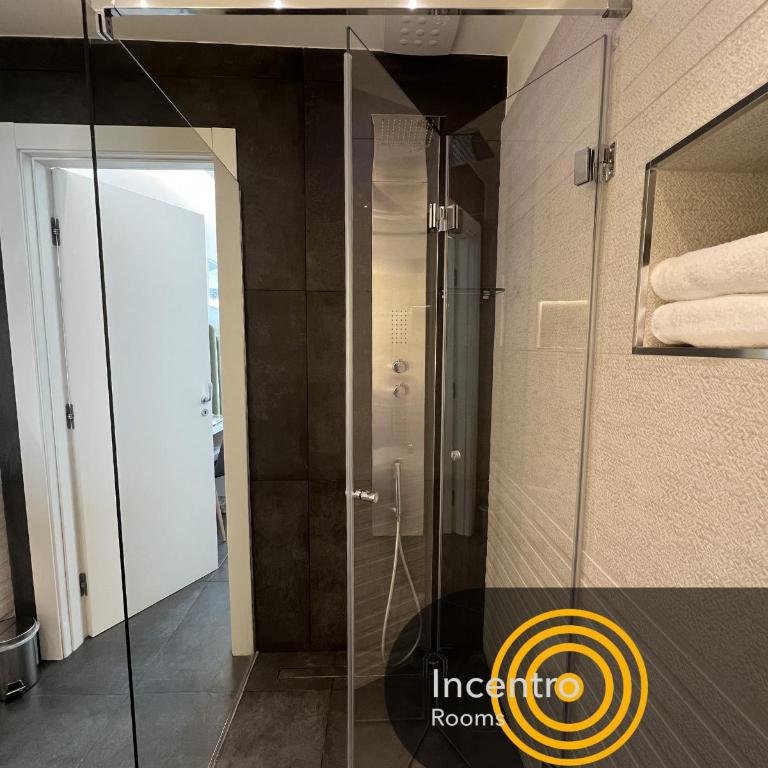 Incentro Rooms - Camera Tripla Deluxe - 15