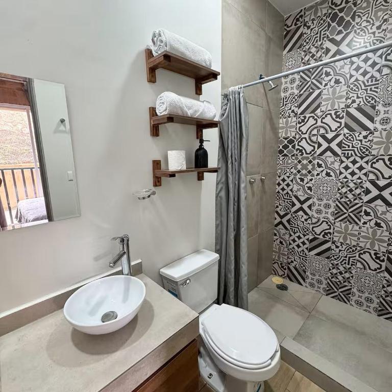 Casa Sto Domingo terraza PB 3KM del centro - Apartamento de 2 dormitorios con terraza - 20