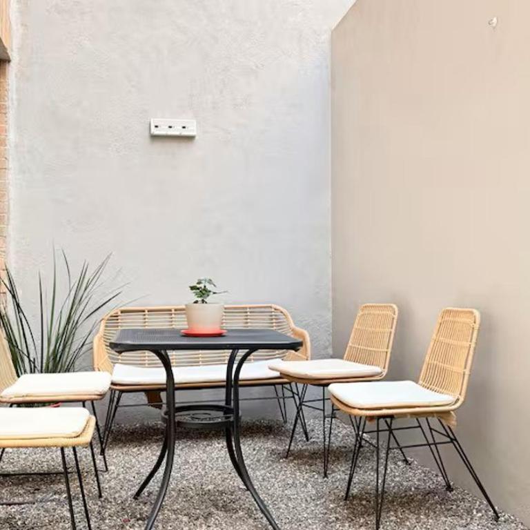 Casa Sto Domingo terraza PB 3KM del centro - Apartamento de 2 dormitorios con terraza - 21
