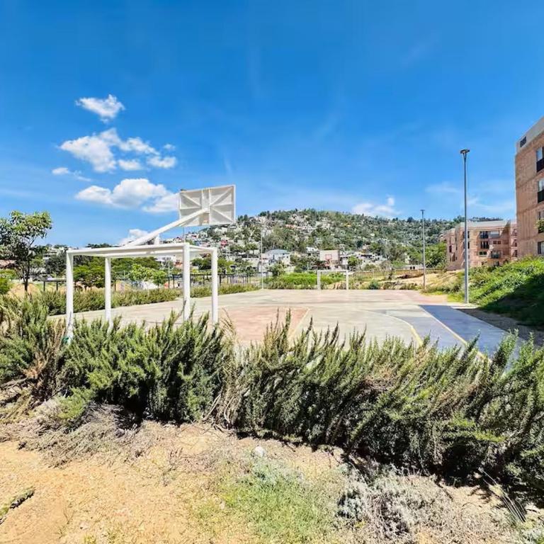 Casa Sto Domingo terraza PB 3KM del centro - Apartamento de 2 dormitorios con terraza - 36