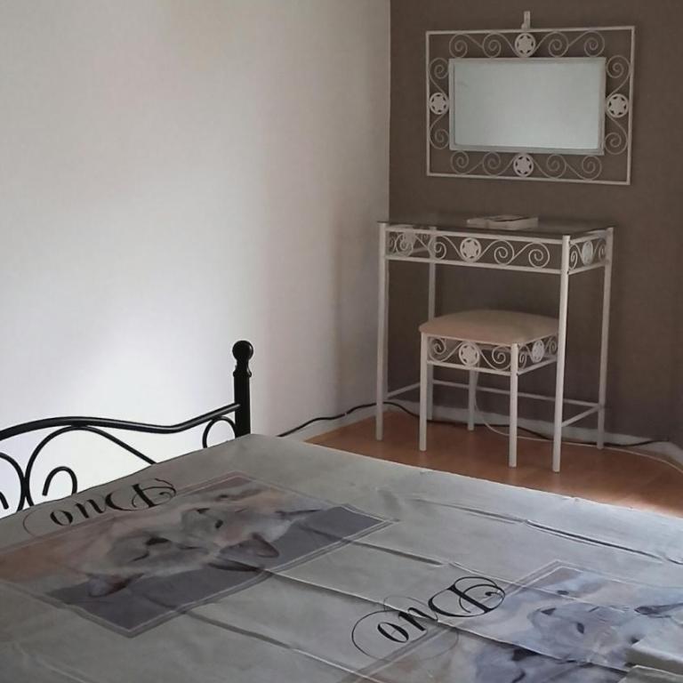 Oasis T3 centre ville jardin privé - Two-Bedroom Deluxe Apartment with Garden View - 5