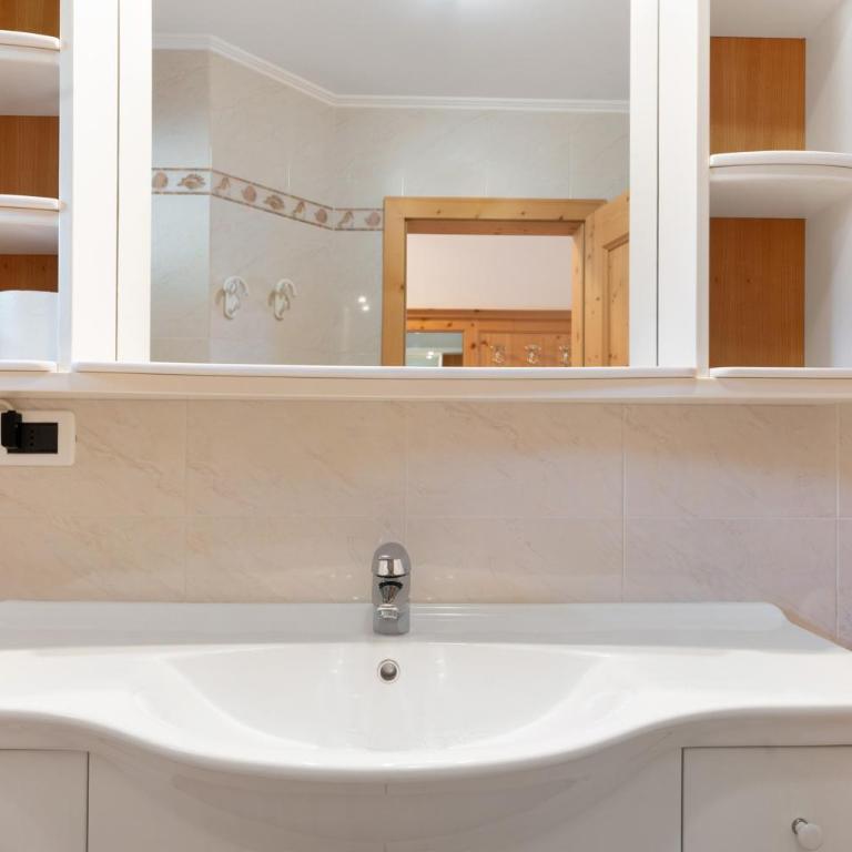 Villa Nussbaumer - Appartamento Superior con 1 Camera da Letto e Balcone - 16