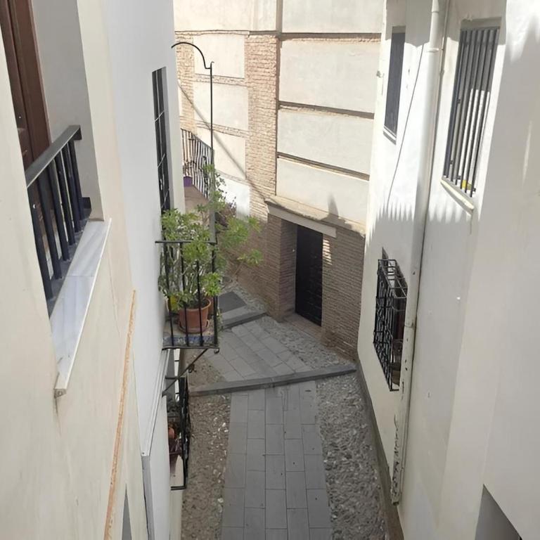 Casa a 10min de la Alhambra centro de la ciudad de Granada - Two-Bedroom House - 25