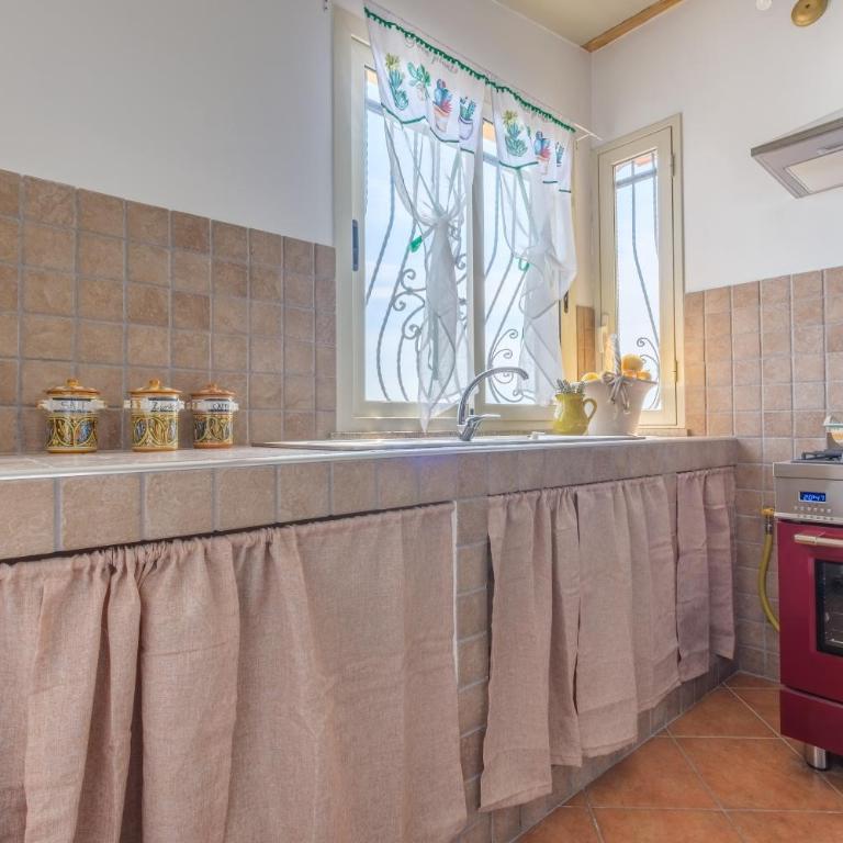 Medusa Apartment - Appartamento Deluxe con 2 Camere da Letto e Vista Oceano - 7