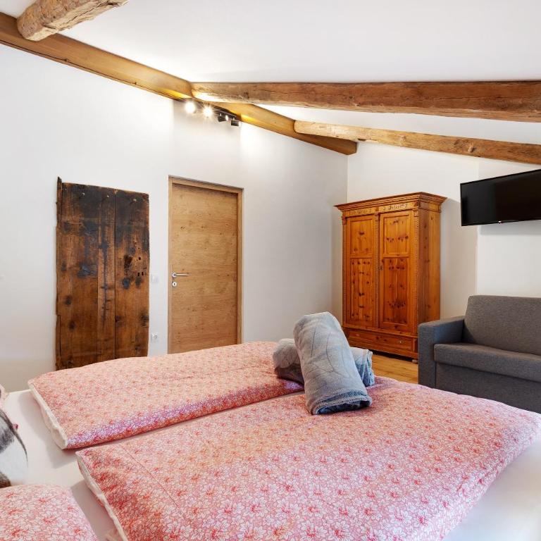 Herzleierhof Rodeneck - Deluxe-Apartment mit 2 Schlafzimmern und Gartenblick - 7