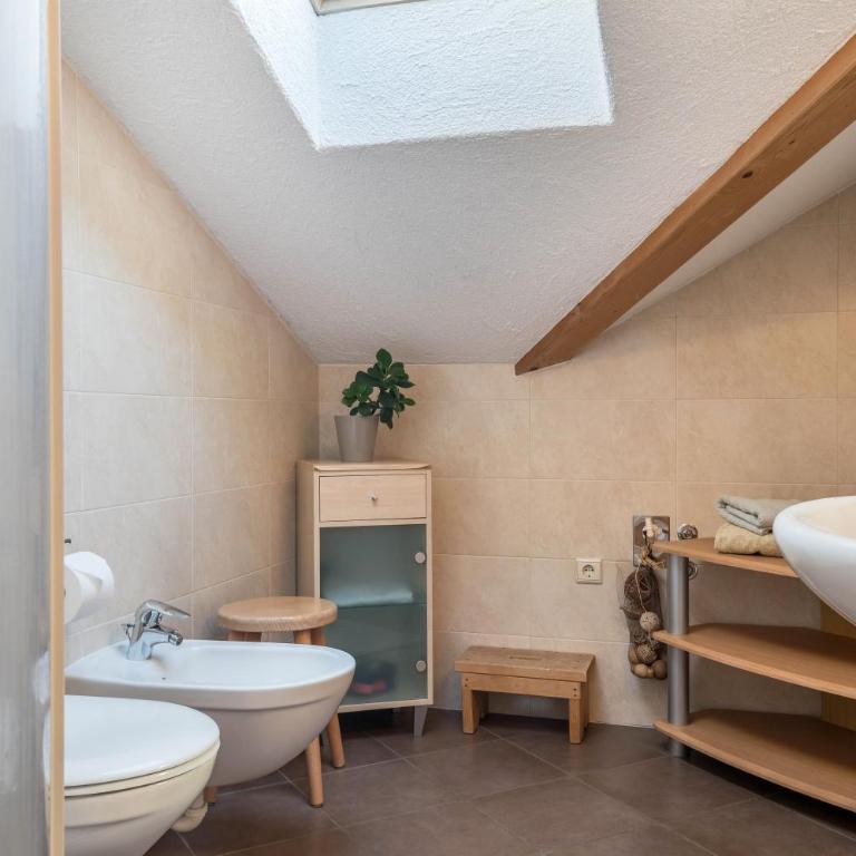 Gfinkerhof Rosengarten - Appartamento Deluxe con 2 Camere da Letto e Vista Giardino - 17