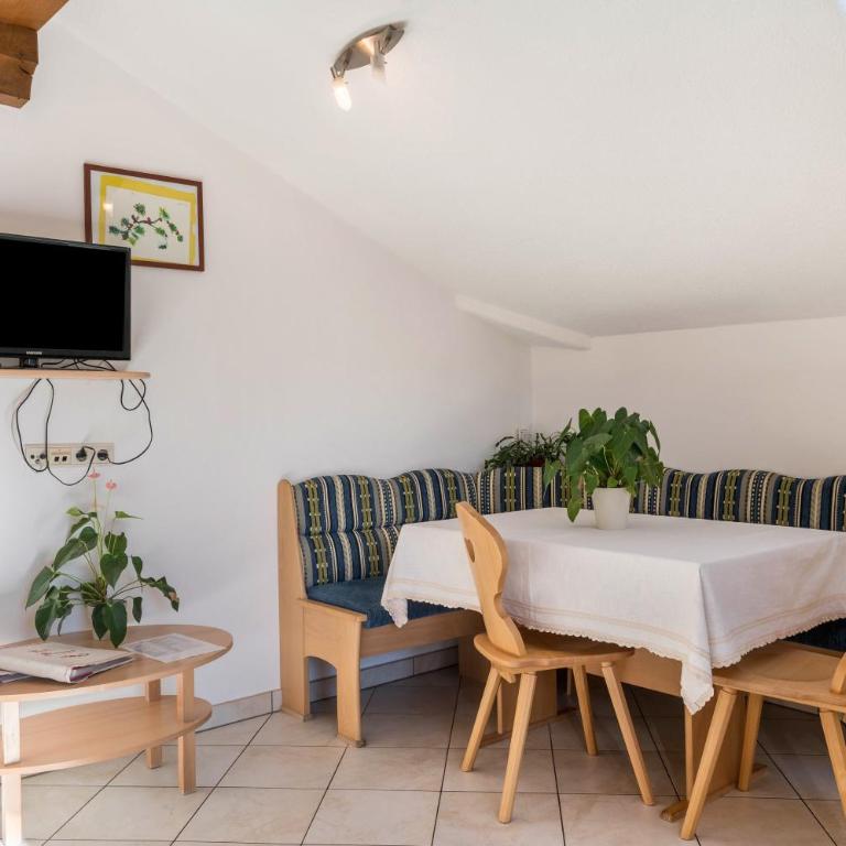 Gfinkerhof Rosengarten - Appartamento Deluxe con 2 Camere da Letto e Vista Giardino - 8