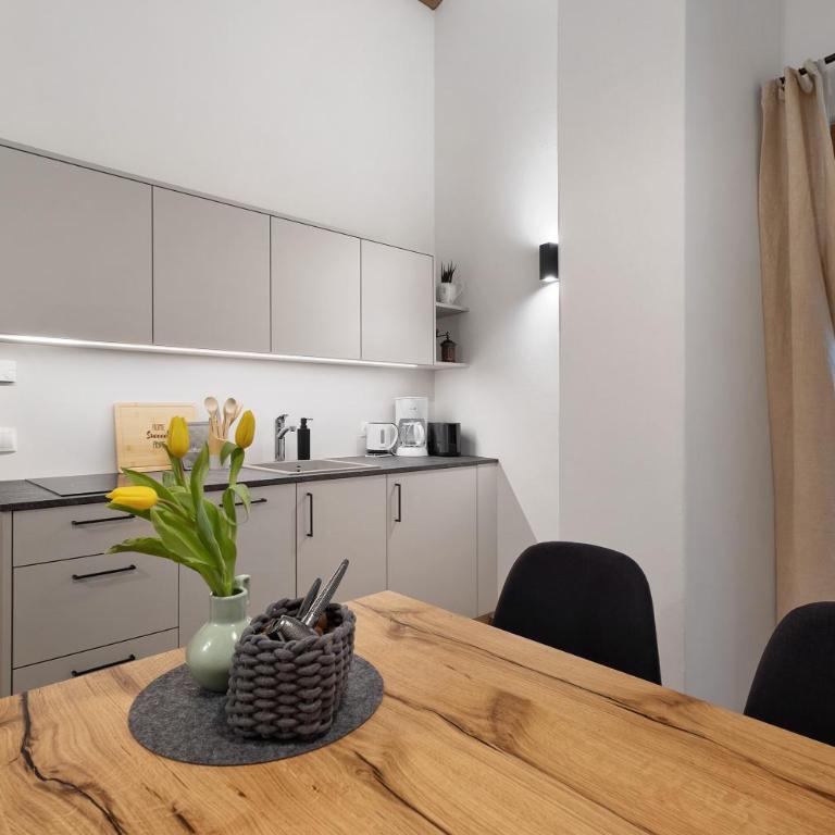 Herzleierhof Rodeneck - Apartment mit 1 Schlafzimmer und Gartenblick - 6