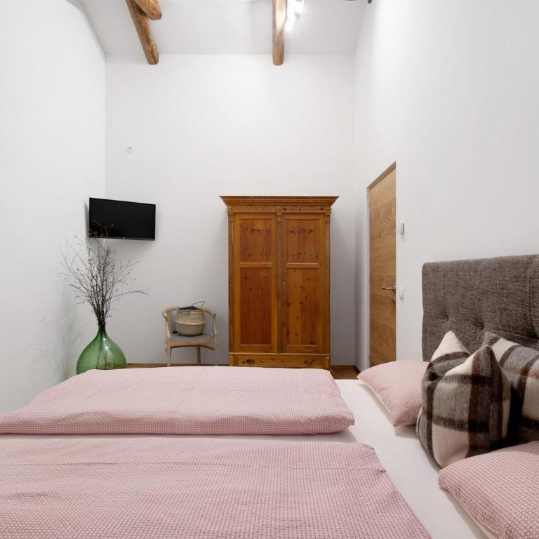 Herzleierhof Rodeneck - Apartment mit 1 Schlafzimmer und Gartenblick - 10