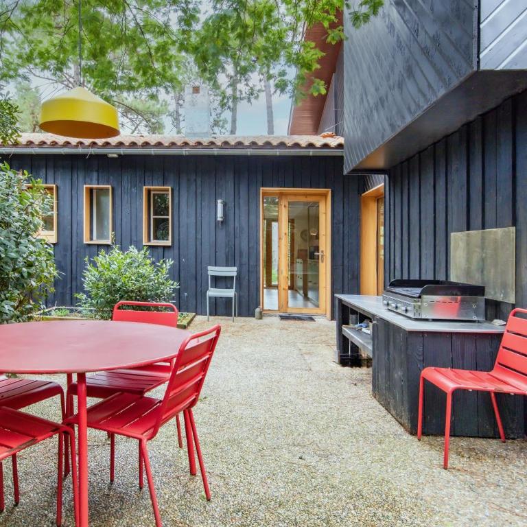 Villa Cap-Ferret, vue bassin-pinède - Villa - Vue sur Jardin - 33