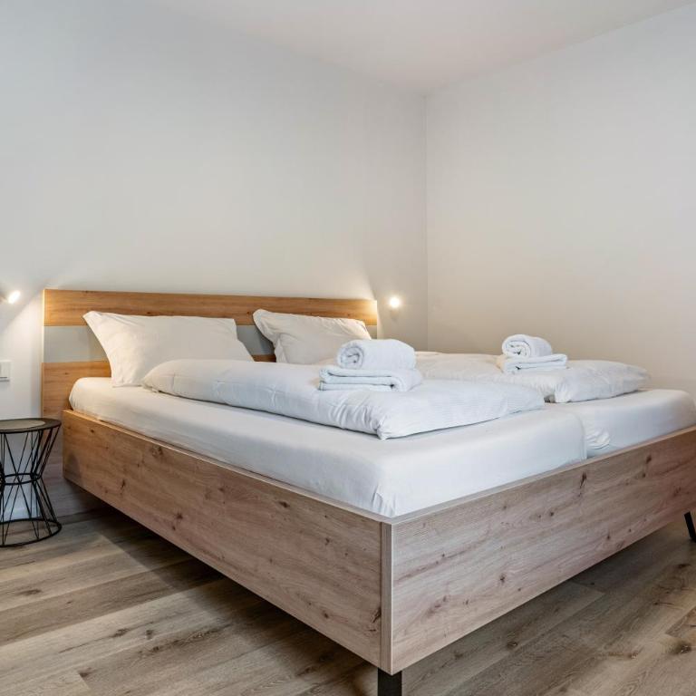 Richard´s Home Auer - Appartamento Deluxe con 2 Camere da Letto e Vista Giardino - 10