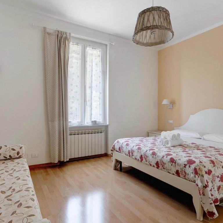 Casa Lorelei - Dreibettzimmer mit Dusche - 1