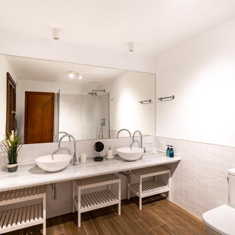 The Cube - Seven-Bedroom House - 16