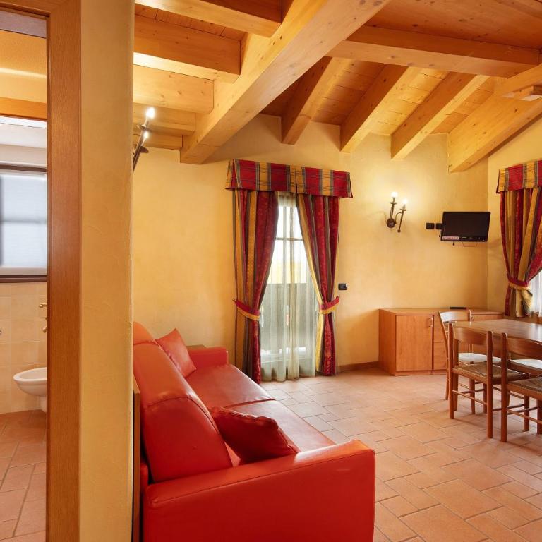 Chalet Li Palù Trilocale 2 - Two-Bedroom Deluxe Apartment with Balcony - 15