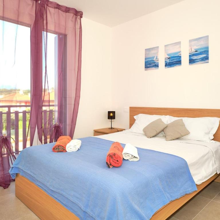 New Casa Augusto - Appartamento Deluxe con 2 Camere da Letto e Balcone - 13