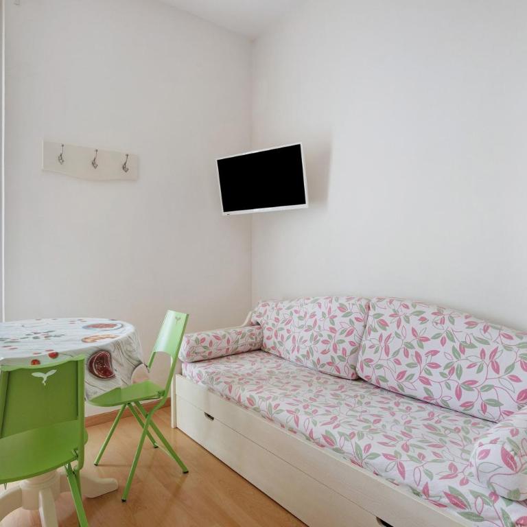 Casa Lorelei - Dreibettzimmer mit Dusche - 8