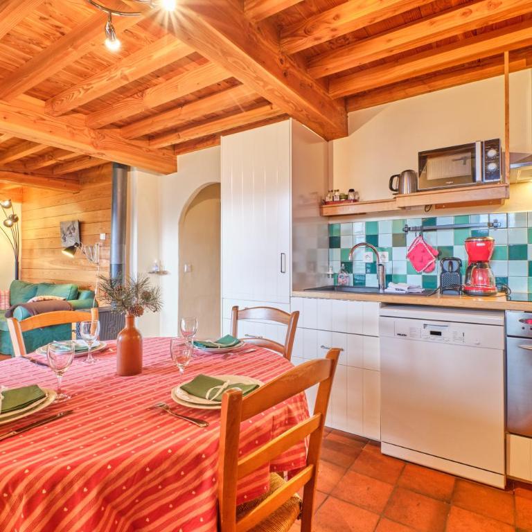 Chalet il fera beau demain - Two-Bedroom Deluxe Apartment with Garden View - 8