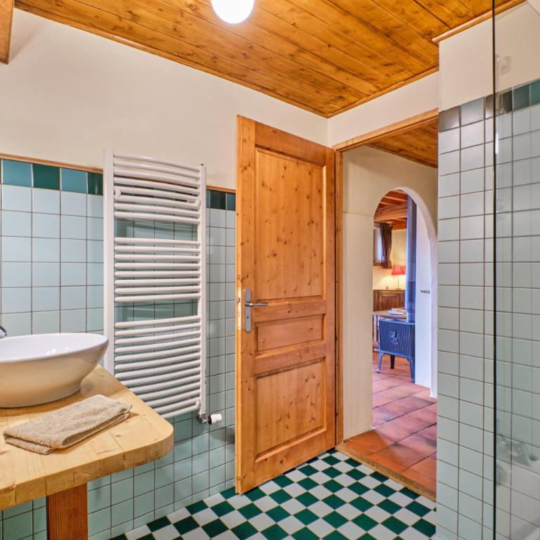 Chalet il fera beau demain - Two-Bedroom Deluxe Apartment with Garden View - 13