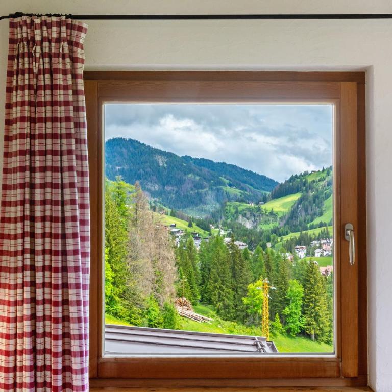 Paracia App La Vedla - Two-Bedroom Deluxe Apartment with Garden View - 17