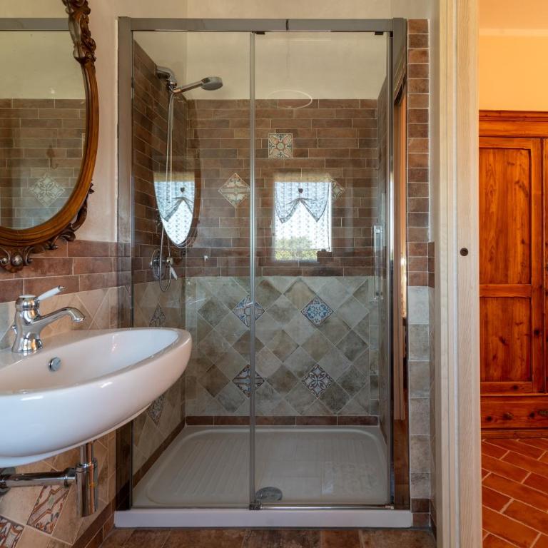 Casa del Nonno Bingheri - L'Olivo - Appartamento Superior con 1 Camera da Letto e Balcone - 6
