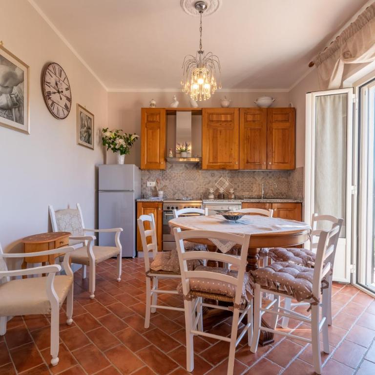 Casa del Nonno Bingheri - L'Olivo - Appartamento Superior con 1 Camera da Letto e Balcone - 4