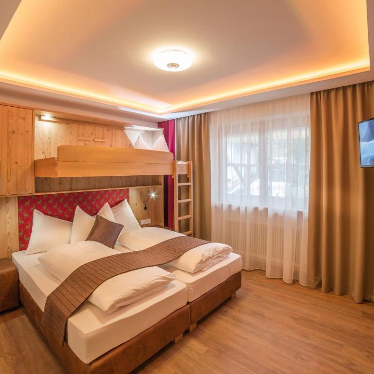Pension Patricia - Summercard included May 15 until End of October - Standard Doppelzimmer - 8
