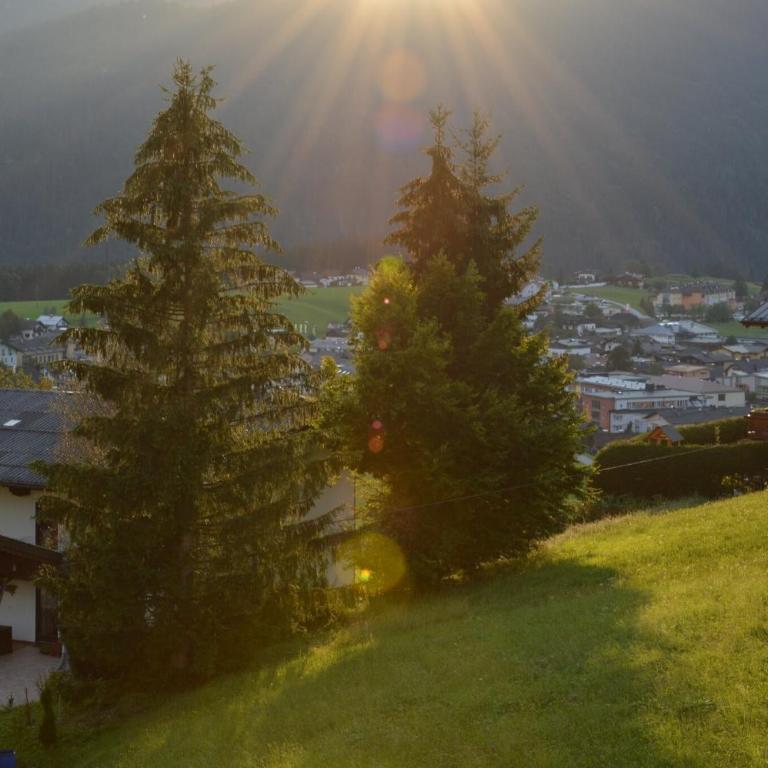 Ferienwohnung Lienbacher - Deluxe-Apartment mit 2 Schlafzimmern und Gartenblick - 2
