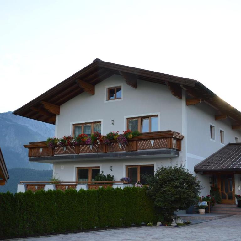 Ferienwohnung Lienbacher - Deluxe-Apartment mit 2 Schlafzimmern und Gartenblick - 1