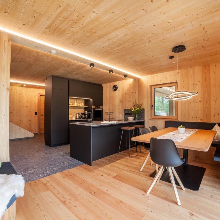 Bergchalet Heidi und Peter - Three-Bedroom Chalet - 7