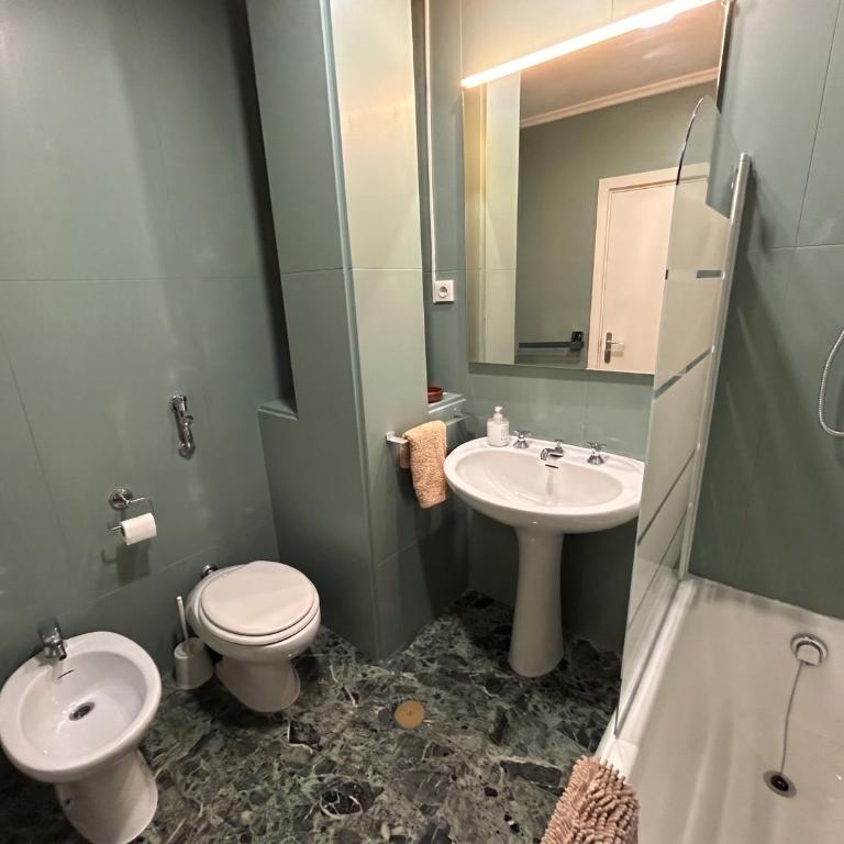Rooms Rey, junto al Palacio Real y la Gran Vía - Habitación Deluxe - 7