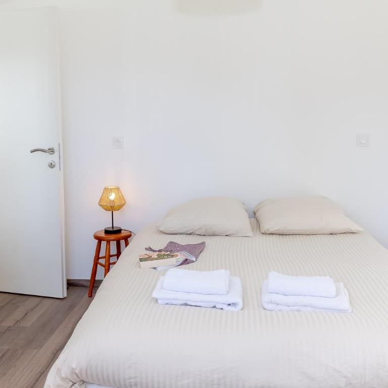 Appartement Gentiane - Appartamento Deluxe con 2 Camere da Letto e Vista Giardino - 17