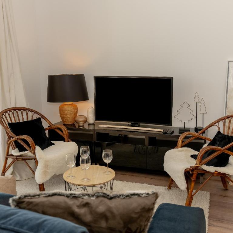 Appartement Gentiane - Appartamento Deluxe con 2 Camere da Letto e Vista Giardino - 5