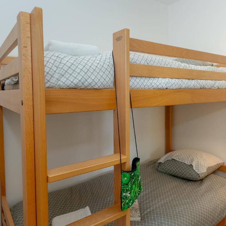 Appartement Gentiane - Appartamento Deluxe con 2 Camere da Letto e Vista Giardino - 18