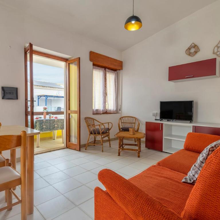 Residence Brezza Marina Lu Bagnu - Appartamento Deluxe con 2 Camere da Letto e Balcone - 2