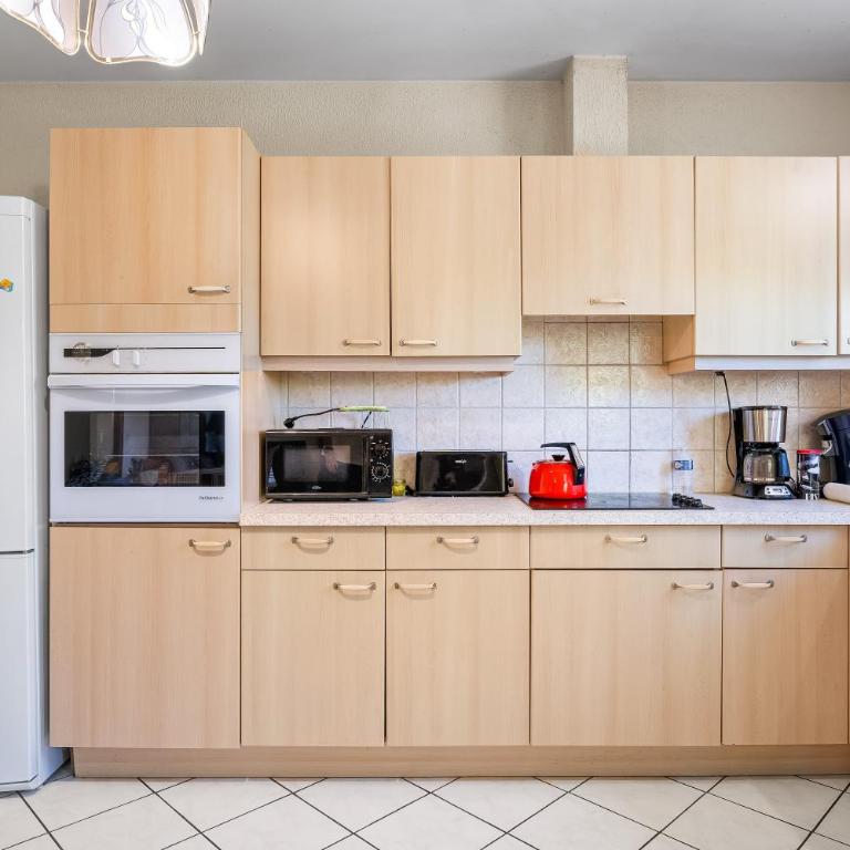 Jolie Maison Proche De La Plage - Two-Bedroom House - 11
