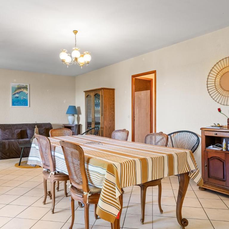 Jolie Maison Proche De La Plage - Two-Bedroom House - 9
