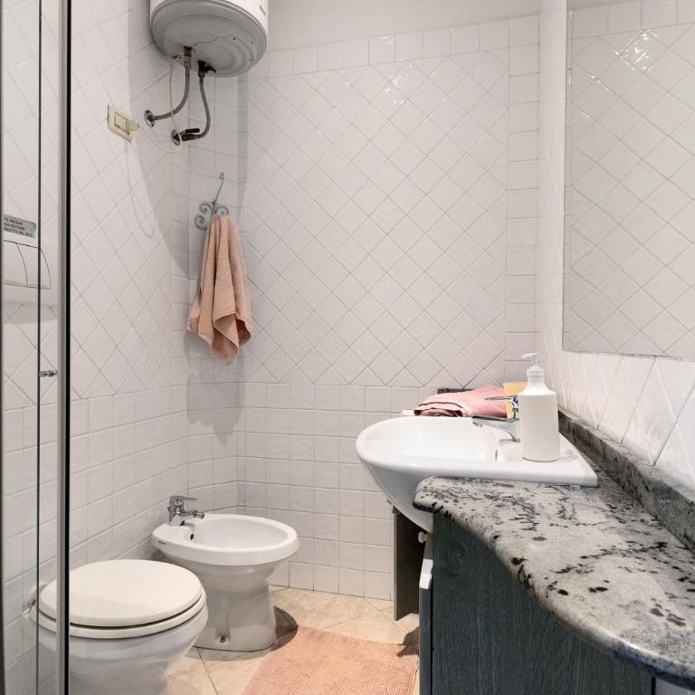 Affittacamere Borgo Trento - Camera Queen Standard - 7