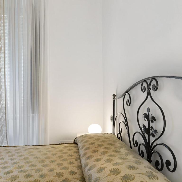 Affittacamere Borgo Trento - Camera Queen Standard - 6