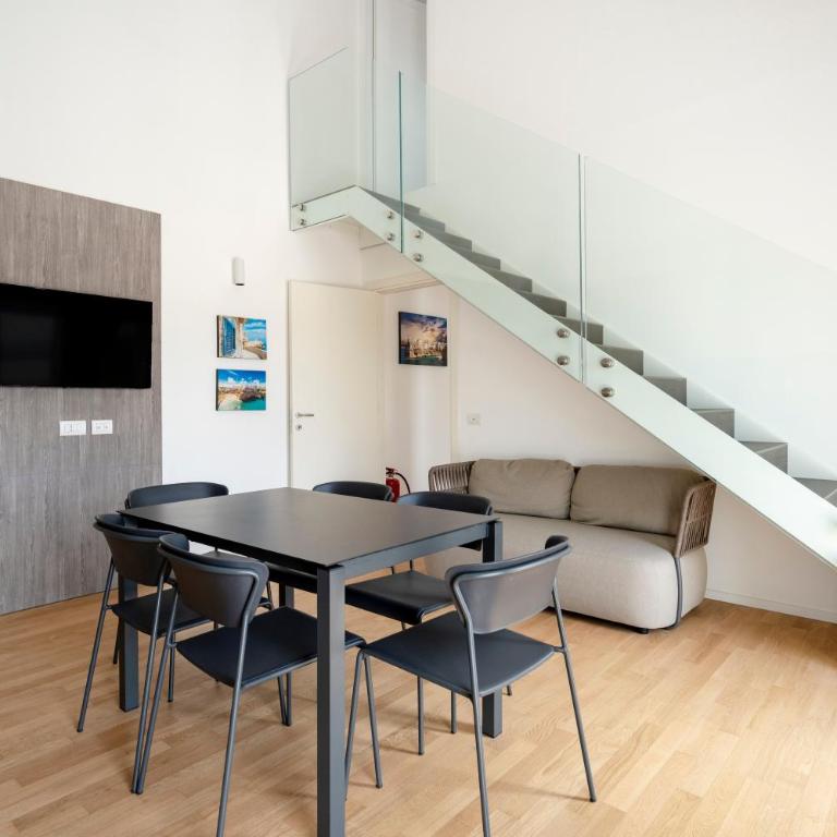 Luxury Home - Appartamento Deluxe con 2 Camere da Letto e Balcone - 8