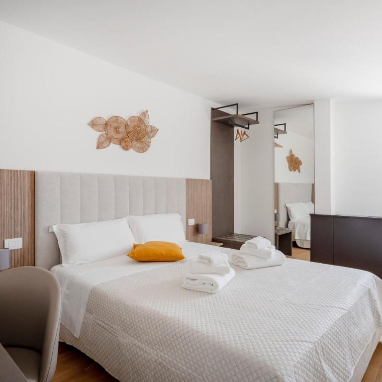 Luxury Home - Appartamento Deluxe con 2 Camere da Letto e Balcone - 3