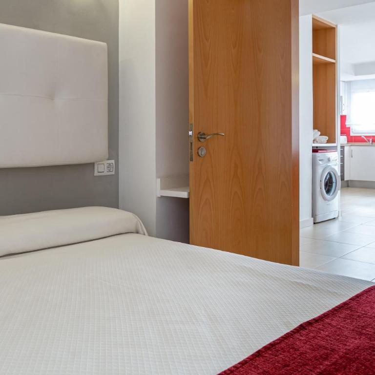 S22 Sa Caleta - Apartamento Deluxe de 2 dormitorios con vistas al mar - 12