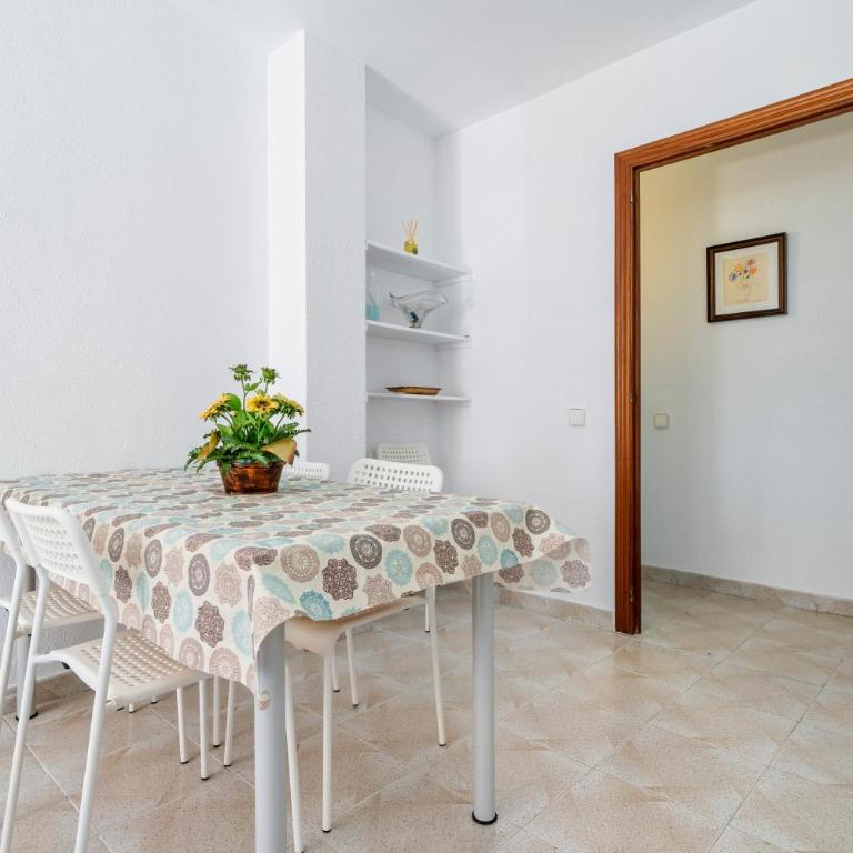Apartamento Familiar en la Pineda - Superior Apartment with City View - 6