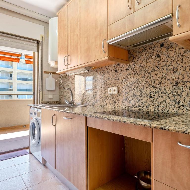 Apartamento Familiar en la Pineda - Superior Apartment with City View - 8