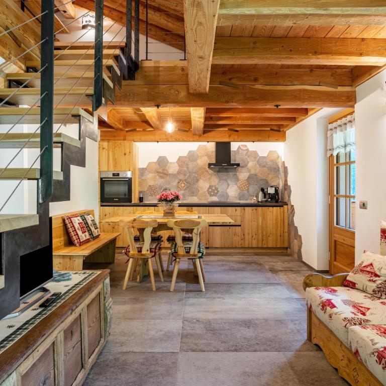 La Chiasa - Appartamento Deluxe con 2 Camere da Letto e Vista Giardino - 12