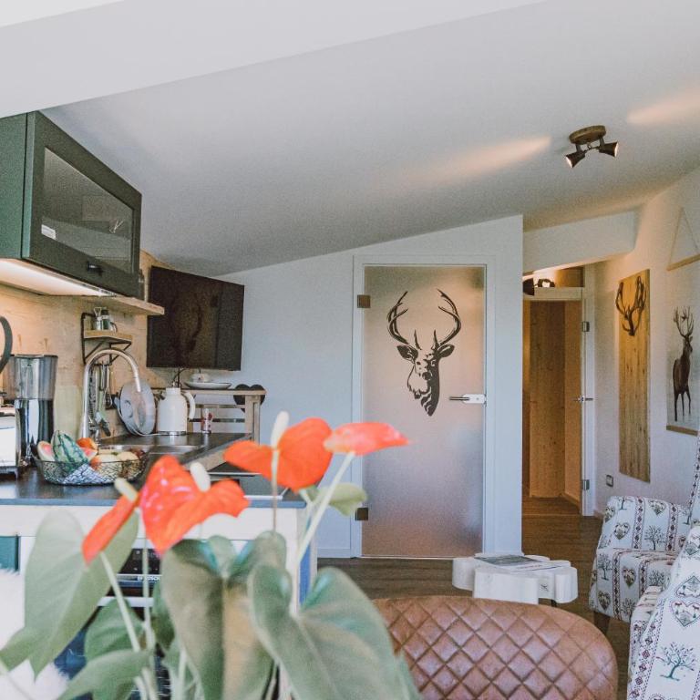 Guggi´s Emporeon Allgäu - Apartment mit 1 Schlafzimmer und Garten - 4