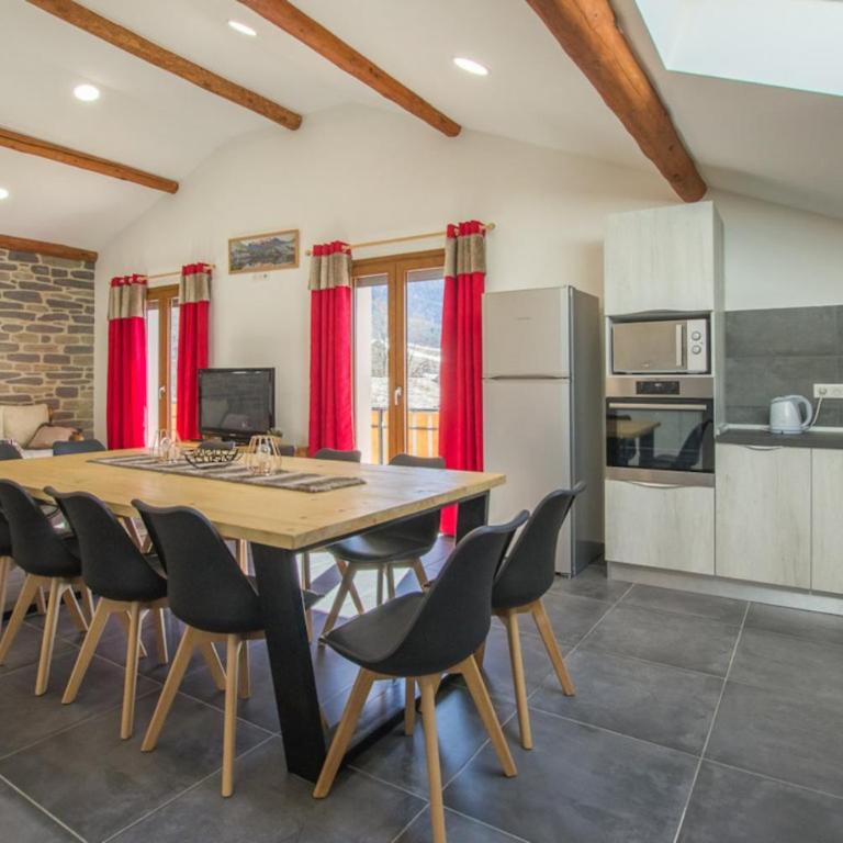 Gîte Les Mélèzes - Appartement Supérieur avec Balcon - 6