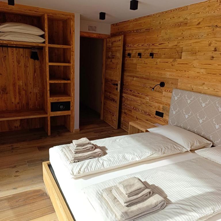 Arctik Chalet Livigno - Appartamento Deluxe con 2 Camere da Letto e Vista Giardino - 3